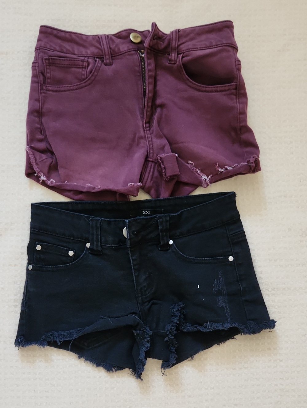 Bundle American Eagle Outfitters Plum and Forever 21  Black Denim Short Set